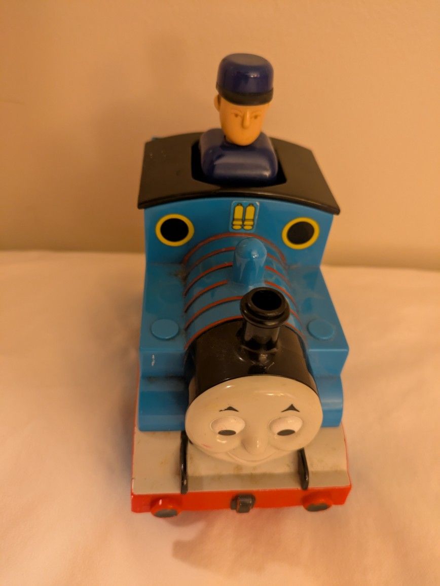 Thomas The Tank 2004 Push And Go Toy Train 6.25"