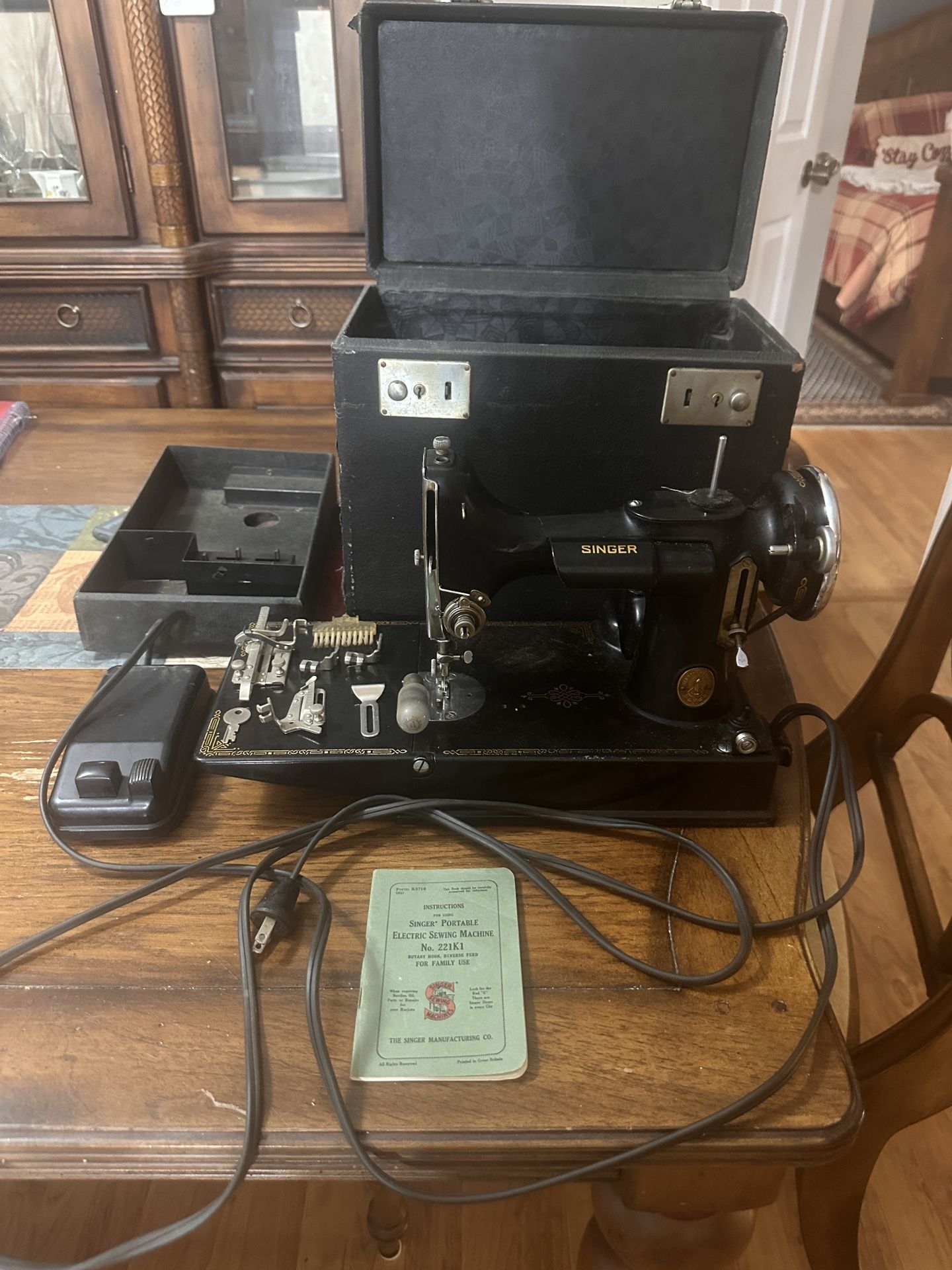 Singer Mini Sewing Machine Circa 40s-50s Working
