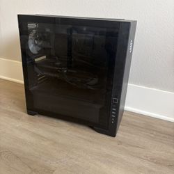 High-End Gaming PC - Ryzen 7 98003XD + RTX 5070 - 32GB DDR5