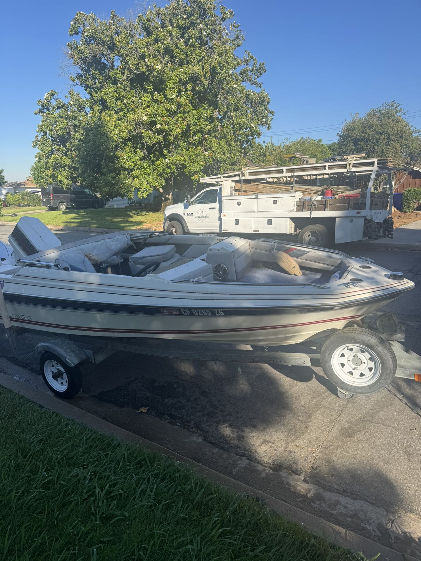 Bayliner  Boat 