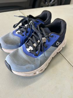 ON SHOES SIZE 6