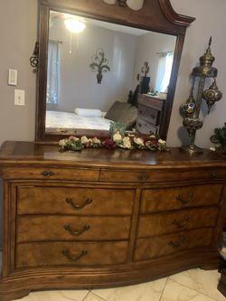 Dressed Drawer Whit Mirror
