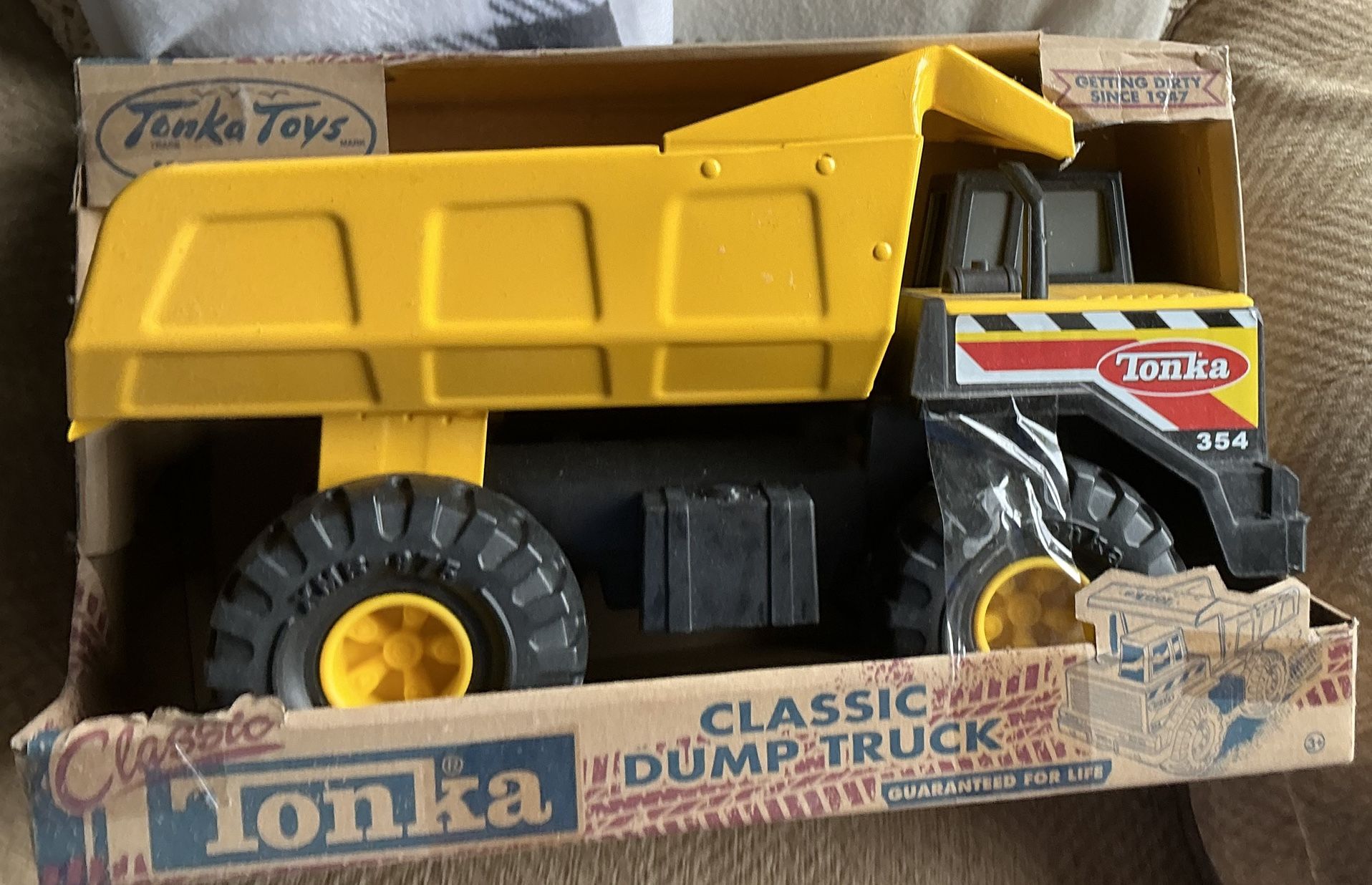 New TONKA Dump Truck 