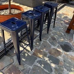4 Metal Barstools 