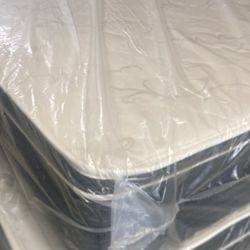 NEW QUEEN SIZE EURO TIGHT TOP  MATTRESS W.BOXSPRING INCLUDED 