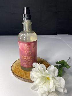 Bath and Body Works Aromatherapy Rose Magnolia Essential Oil Mist W/ Vitamin E