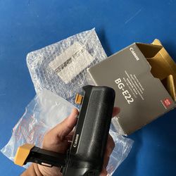Canon R Battery Grip -BG-E22 Original Box