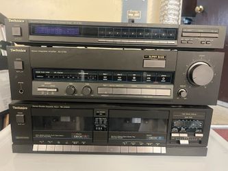 Technics RS-D160W stereo double cassette deck
Technics SU-Z760 stereo integrated amplifier
Technics ST-Z760 Quartz Synthesizer AM/FM Stereo Tuner