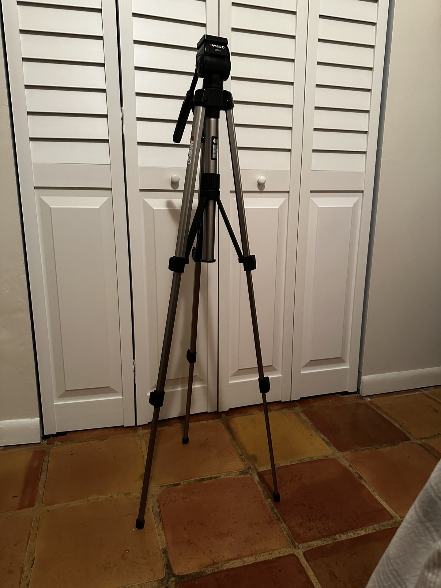 Ambico Tripod