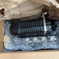 ** NEW Whipple Supercharger, GMC Chevy 5.3L **