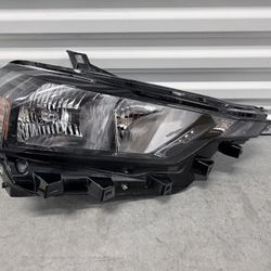 2023-2024-2025 Chevy Colorado Headlight Right OEM