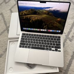 Apple Macbook Air 13 Inch, M3 Chip, 16GB RAM, 256GB SSD