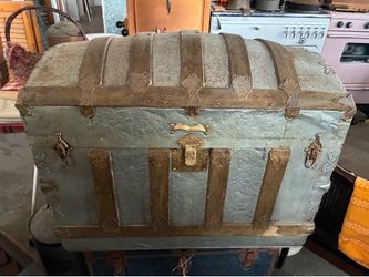 Vintage Trunk