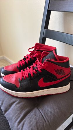 Air Jordan 1 Mid