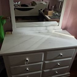 White dresser With Mirror. 