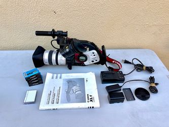 Canon XL1 with Case