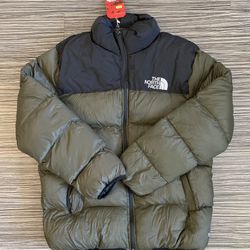 Brand New - The NorthFace Bubble/Puffer Jacket W/ Tags!