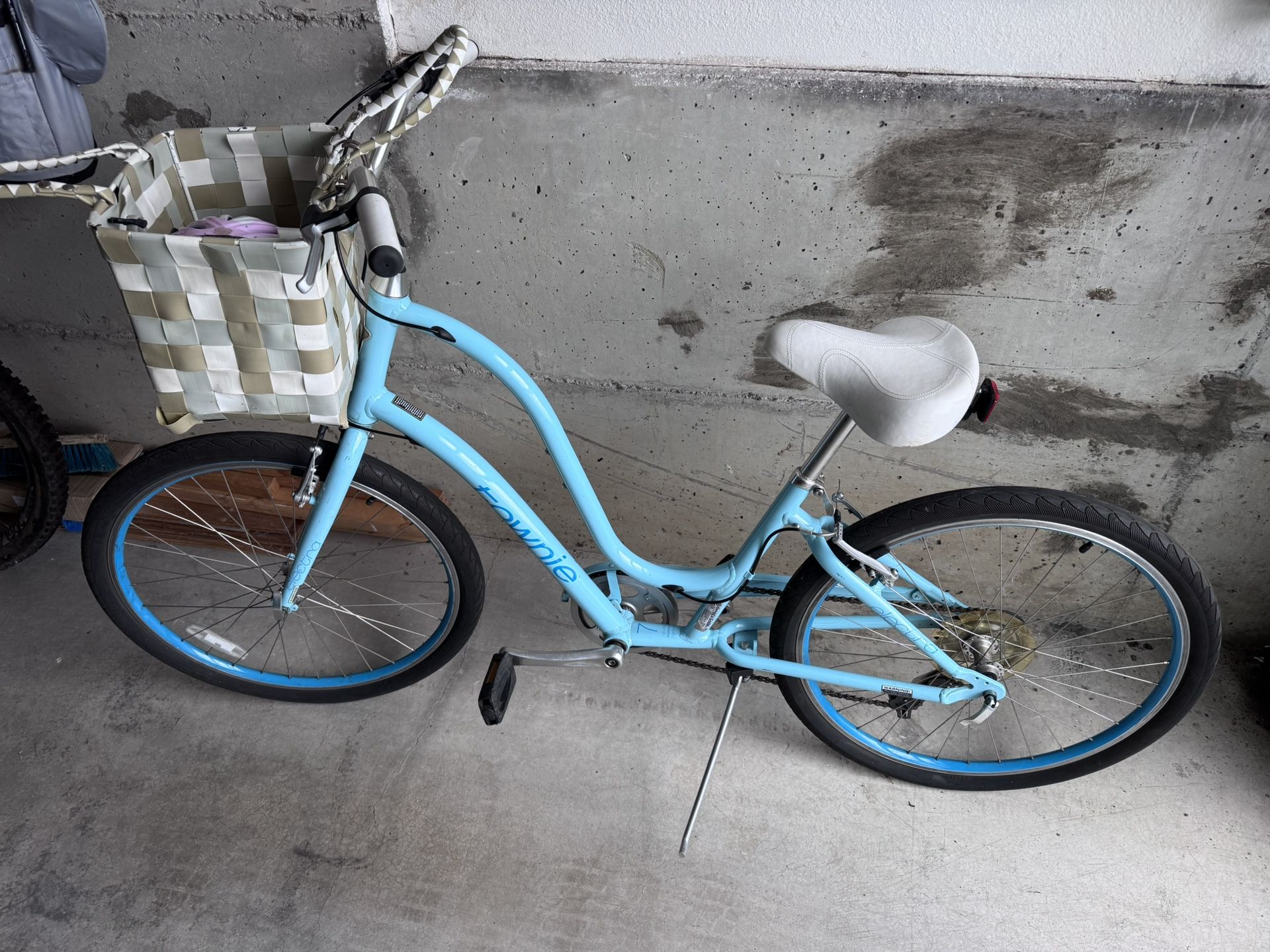 Blue Townie Cruiser Bike