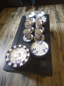 Tem-tation 20 Piece Old World Service For 4 Dinnerware Set
