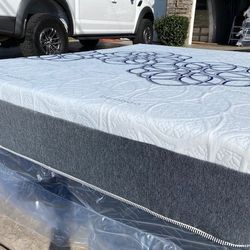 King Bamboo Hybrid Cool Gel Memory Foam Mattress!!