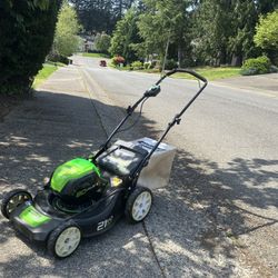 Greenworks Green works Cordless 80v Lawnmower 21”  Lawn Mower with Battery but need Battery Charger like New 