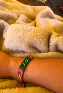 2 shuttle passes for sale