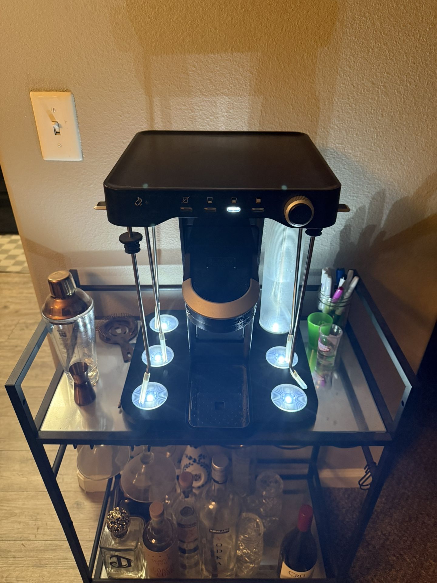 bev by BLACK+DECKER Cocktail Maker Machine and Drink for Bartesian