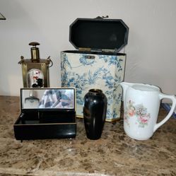 Lot of 5 Knick Knacks