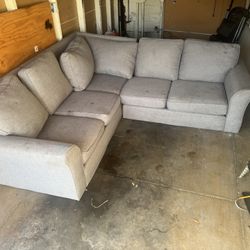 Sofa Free