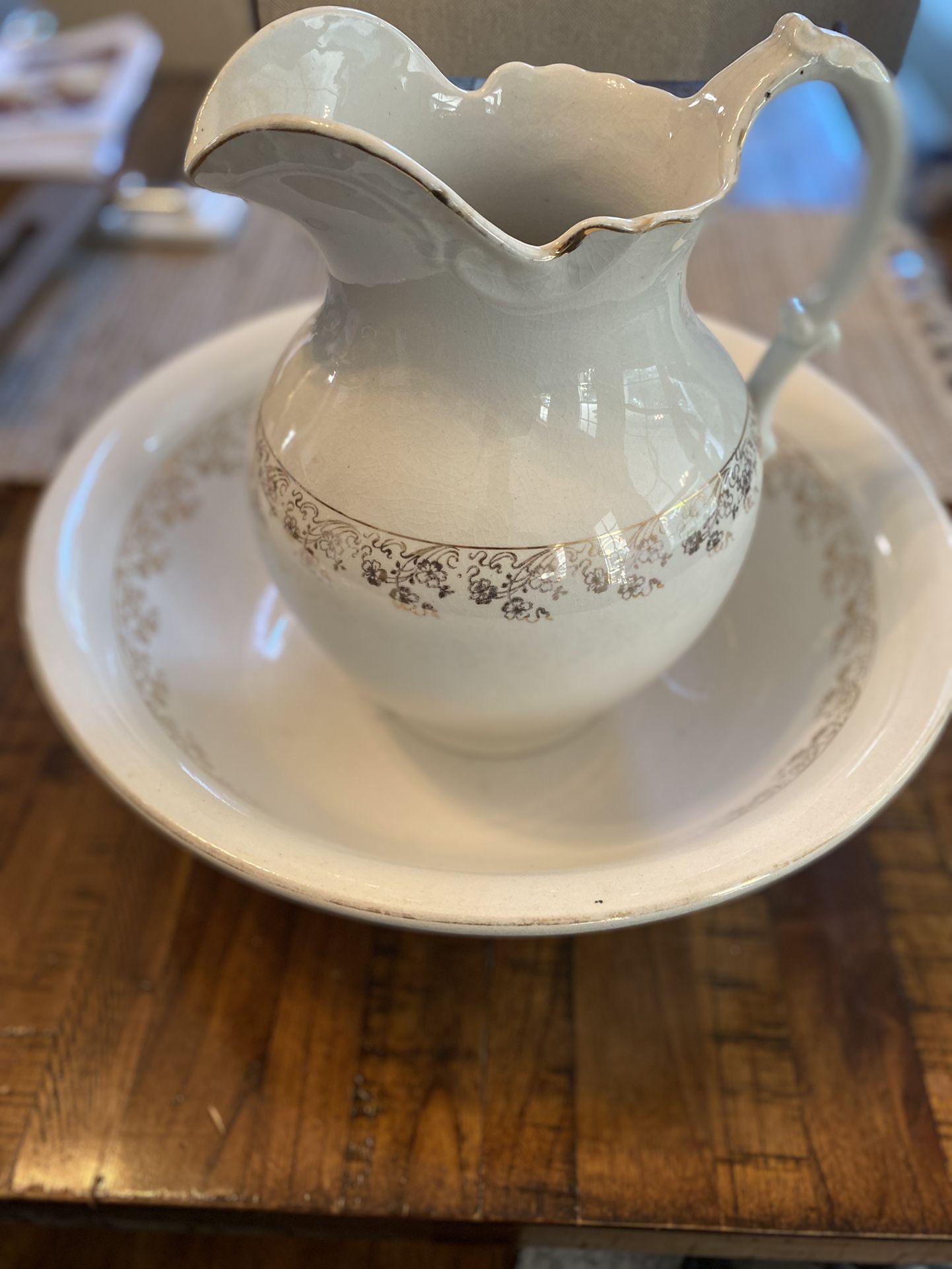 Wash basin And Pitcher