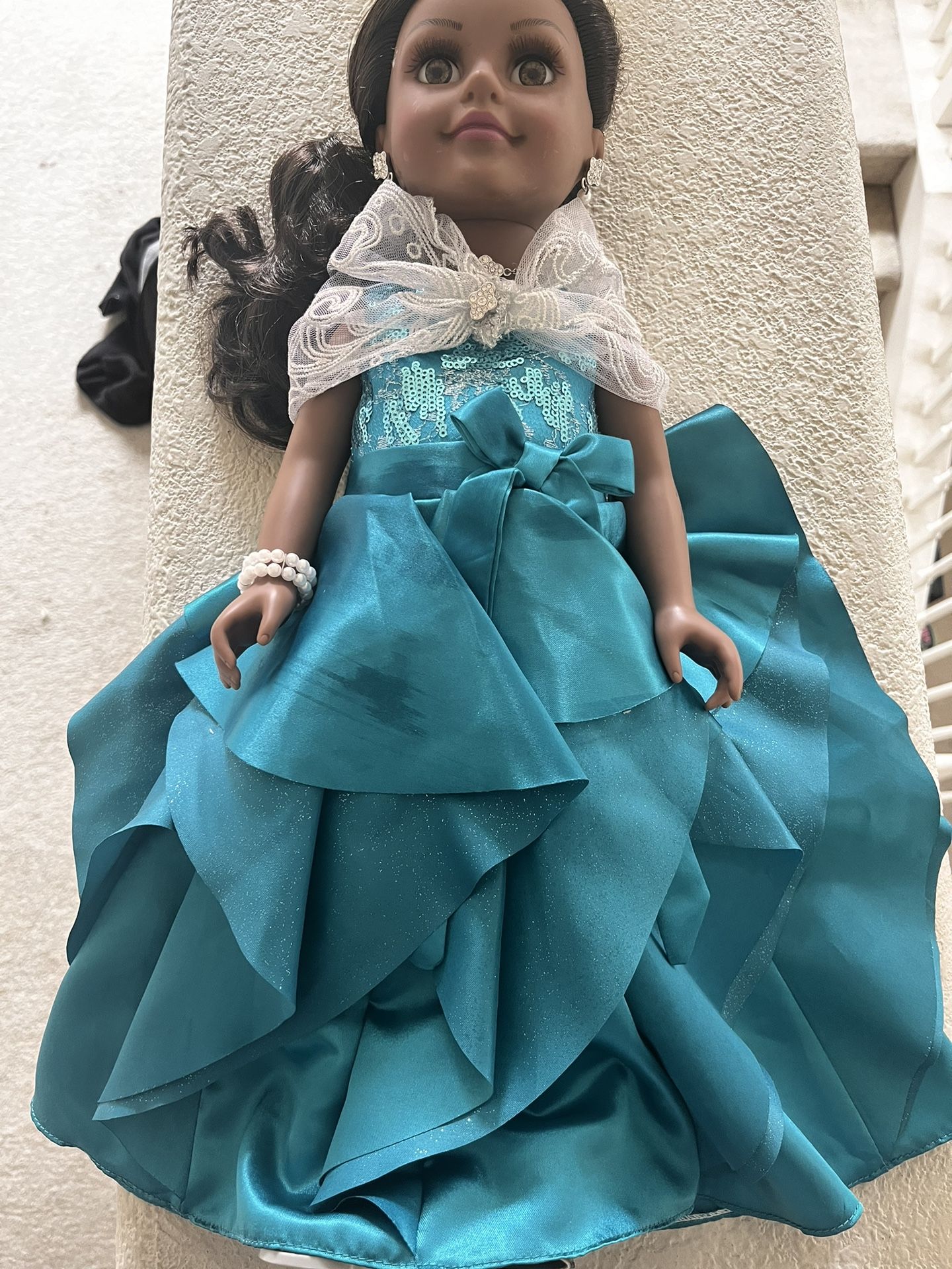 Journey Girl Holiday Doll