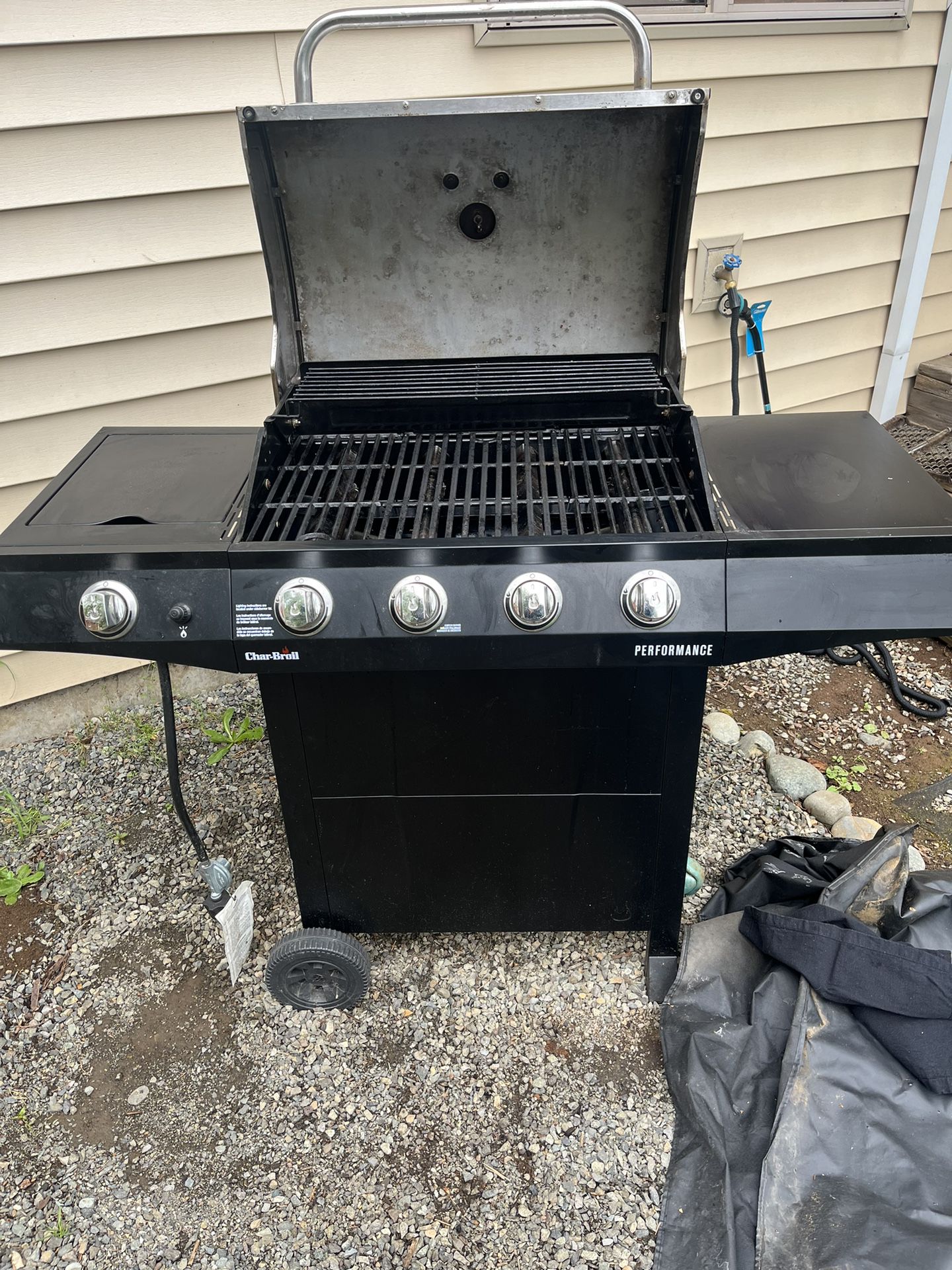Charbroil Grill With Cover