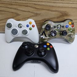 Lot Of 3 Microsoft Xbox 360 Wireless Controllers Black ,White, & Camouflage
