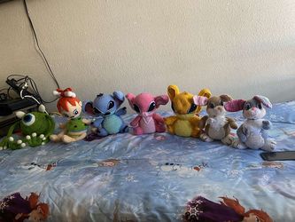 Hand knitted cartoon characters For Sale