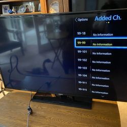 Samsung TV 46 INCHES. 
