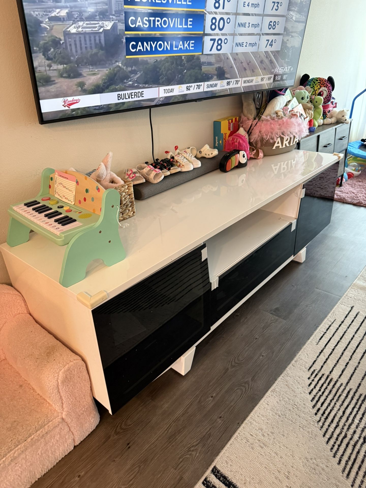 White/Black Lacquer Entertainment center