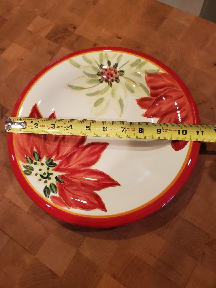 Hurry! Available Today! Macy's Christmas Dinner Plates Set Of 12 for