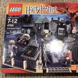 LEGO - Harry Potter Graveyard Duel (4766)