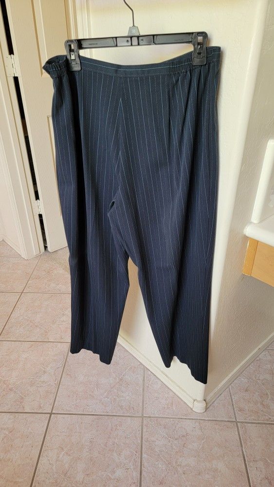 Roz & Ali Black Dress Slacks