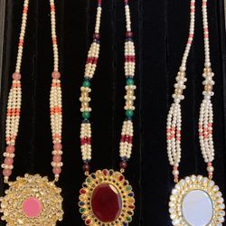 Big Pendant Necklace In Farshi Kundan 