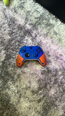 Xbox One controllers! With one battery pack.