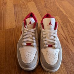 Jordan 1 Low Light Smoke Gray Size 10