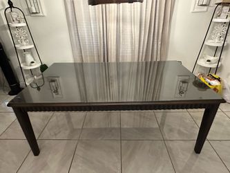 dining table + chairs 450$ FOR EVERTHING