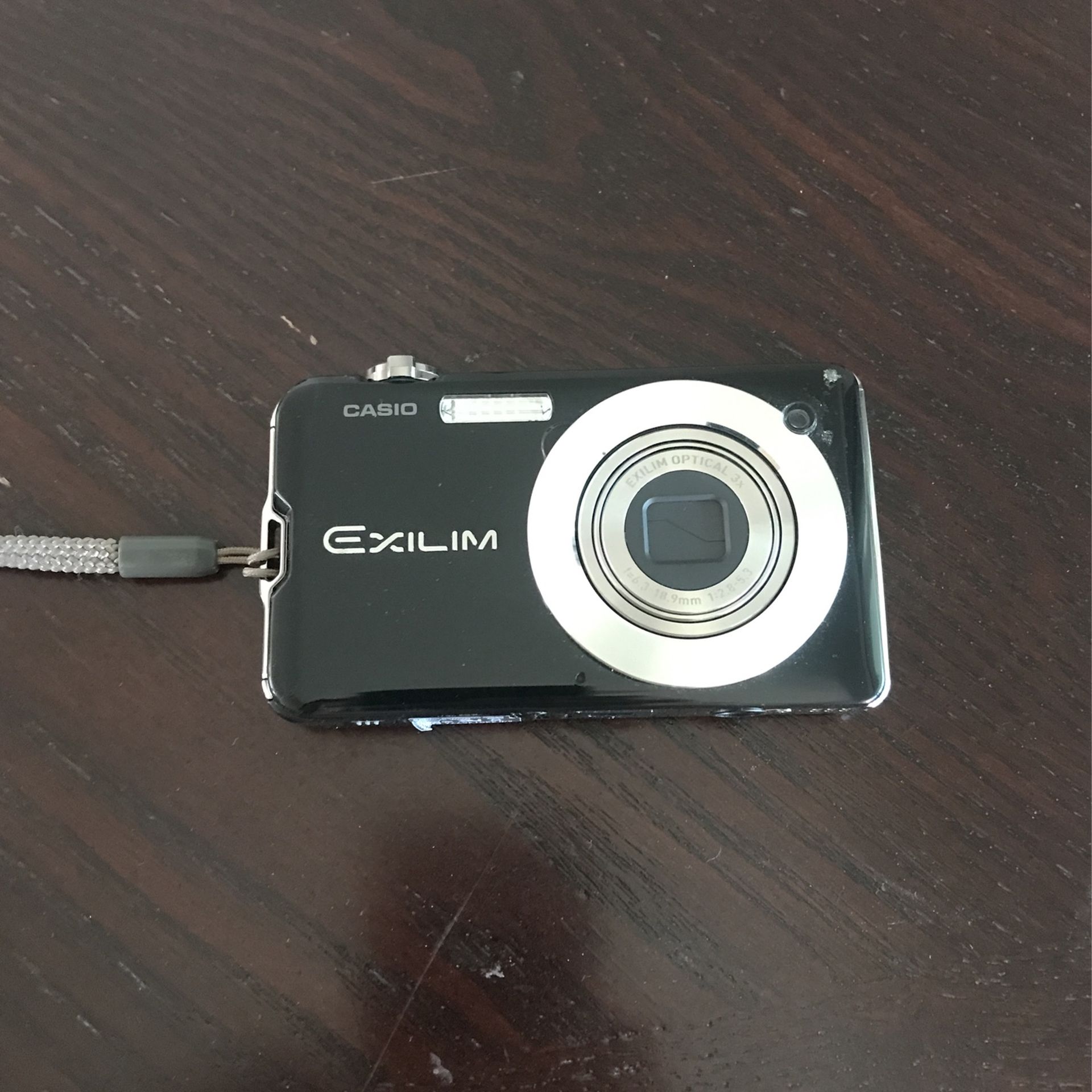Casio Point and shoot Camera 