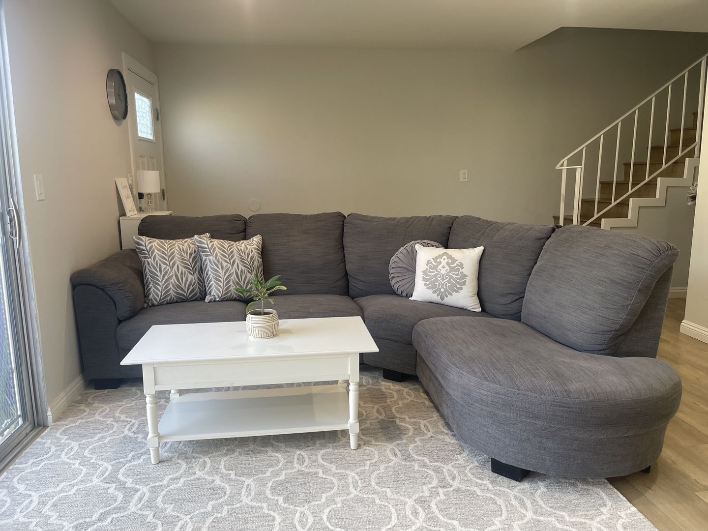 4 Pieces Sectional Couch