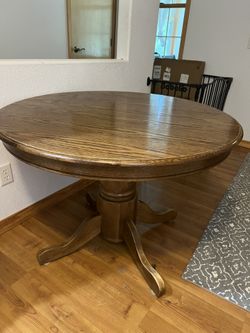 Table & Chairs