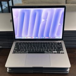 APPLE MACBOOK AIR 13” 2020 QUAD CORE i5 8GB RAM 256GB SSD! LOADED! 