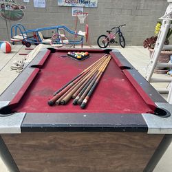 Pool table