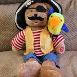 Pirate Bear & Parrot Duet - Sings & Moves!