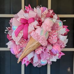 One Of A Kind Ice Cream Wreath 